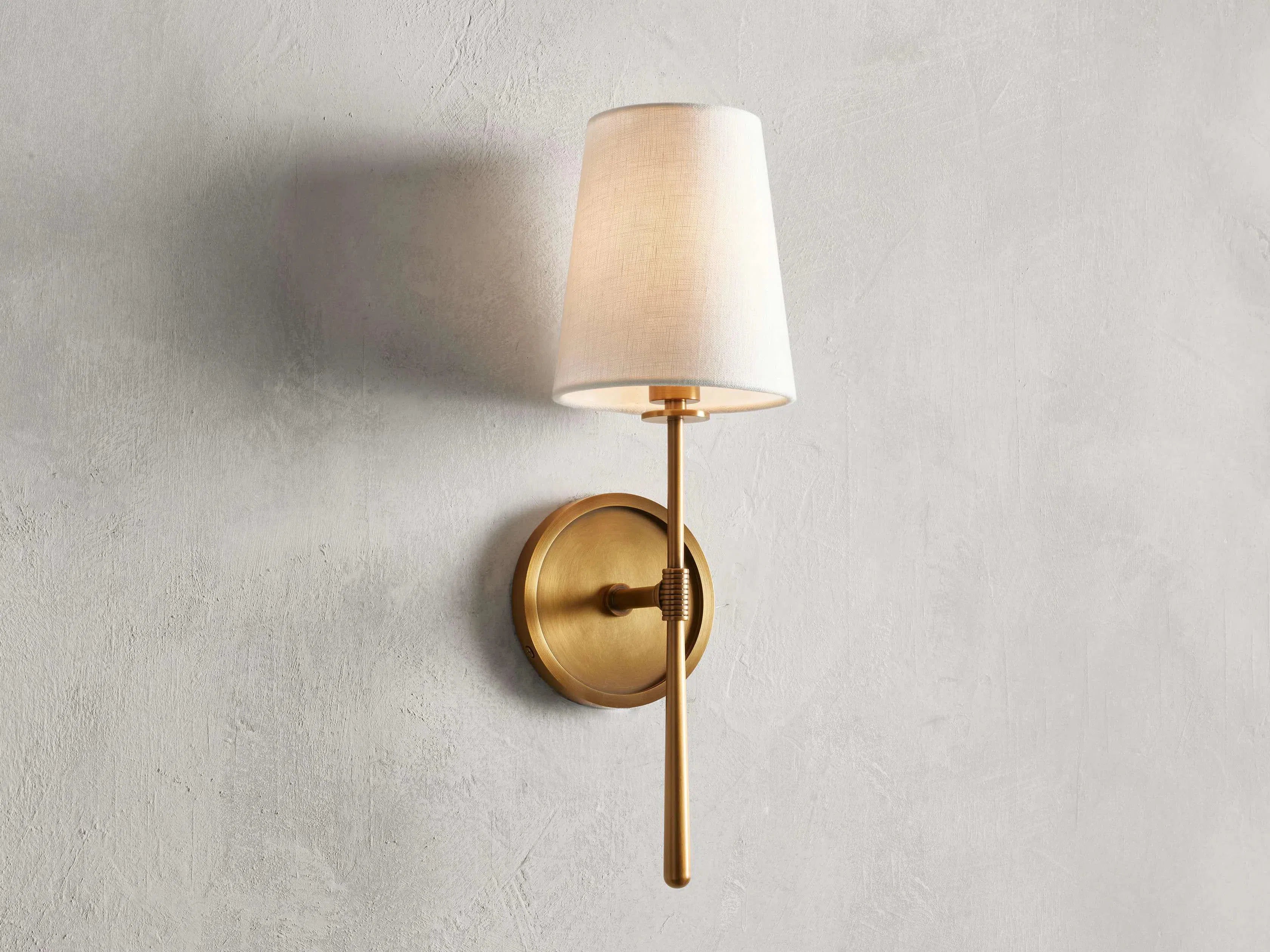 Olivia Lamps Rhodes Wall Sconce - Thumbnail 2