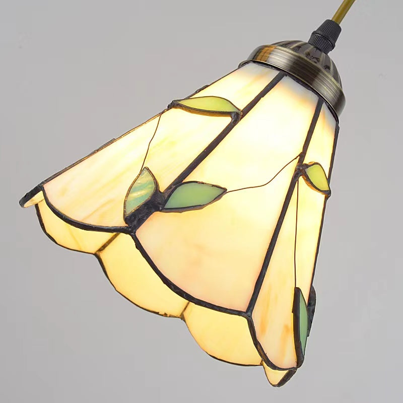 Olivialamps Art Tiffany Style Green Leaf Stained Glass Pendant Light for Dining Room/Kitchen Island/Entryway