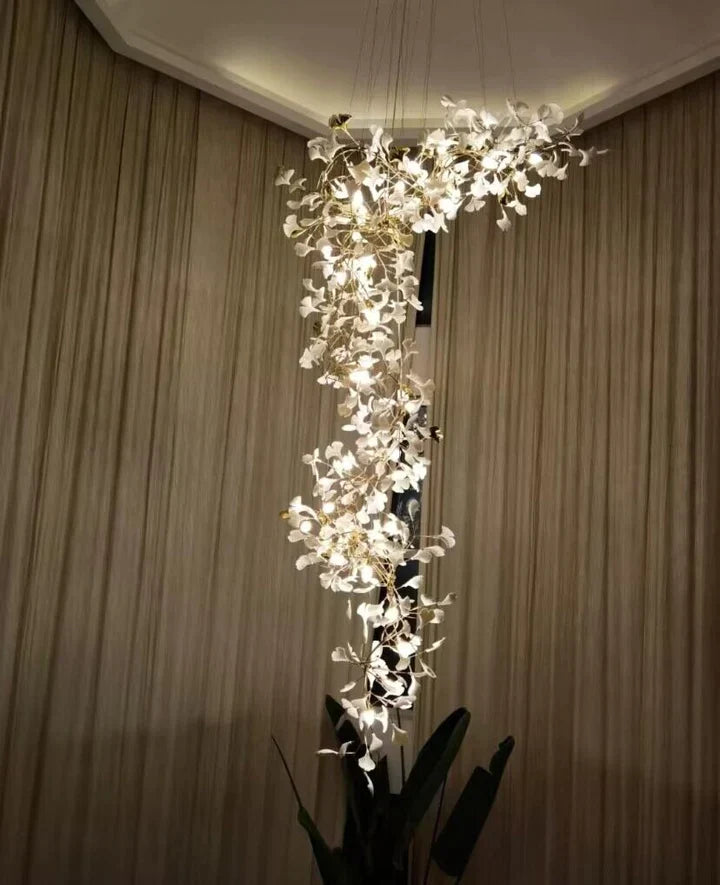 Olivialamps Linn Petal-shaped Vertical Branch Chandelier in white